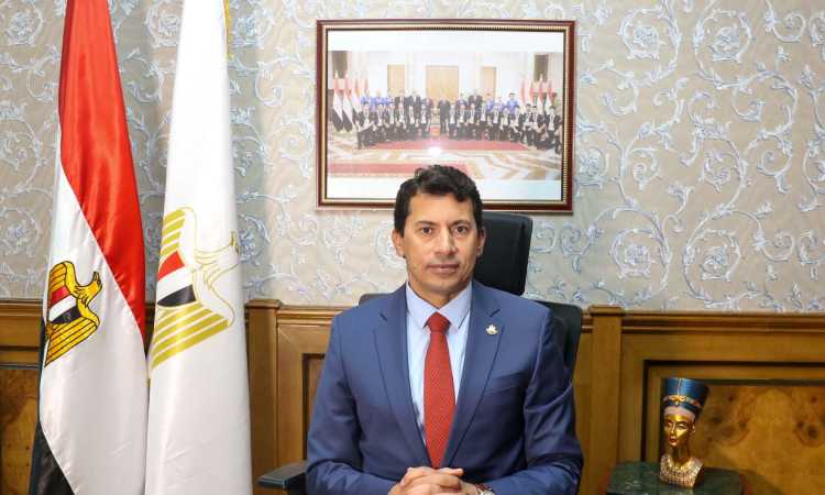 أشرف صبحى
