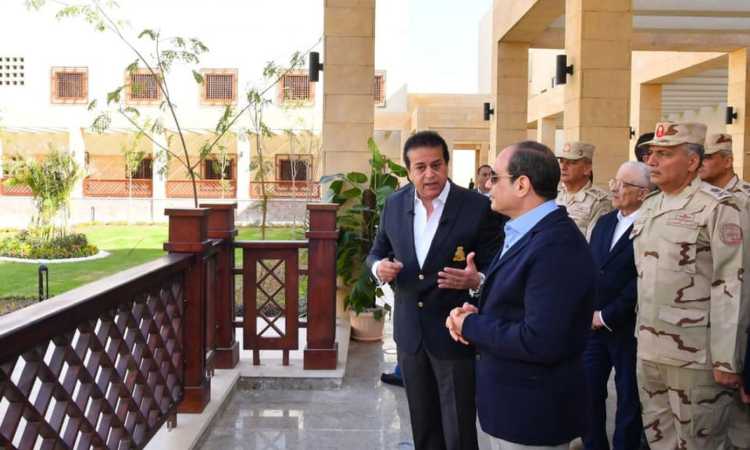 الرئيس السيسى يتفقد الجامعات الأهلية