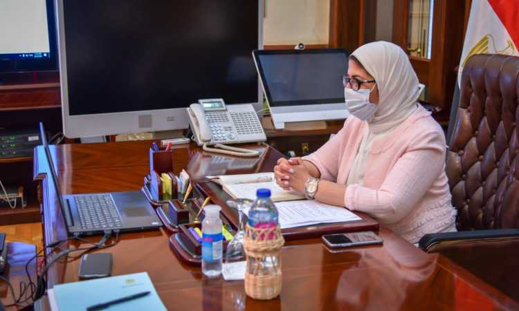 اجتماع وزيرة الصحة مع نظيرتها السودانية