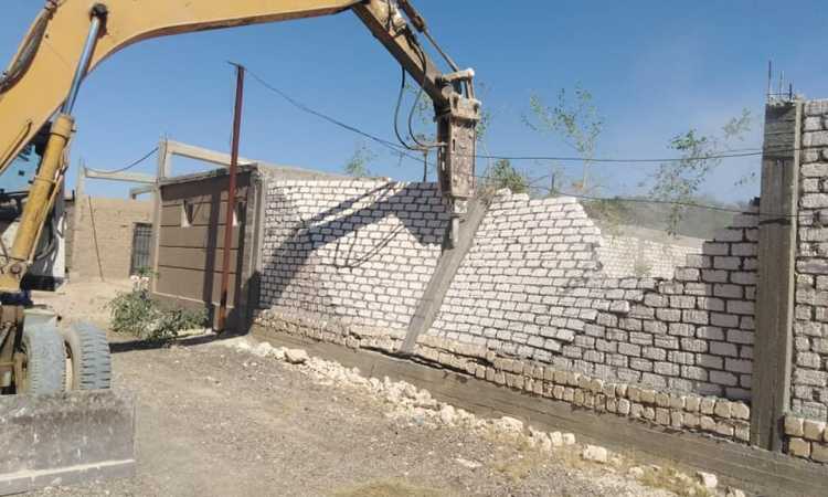 إزالة التعديات على أراضي الآثار بالإسكندرية