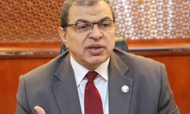 وزير القوى العاملة