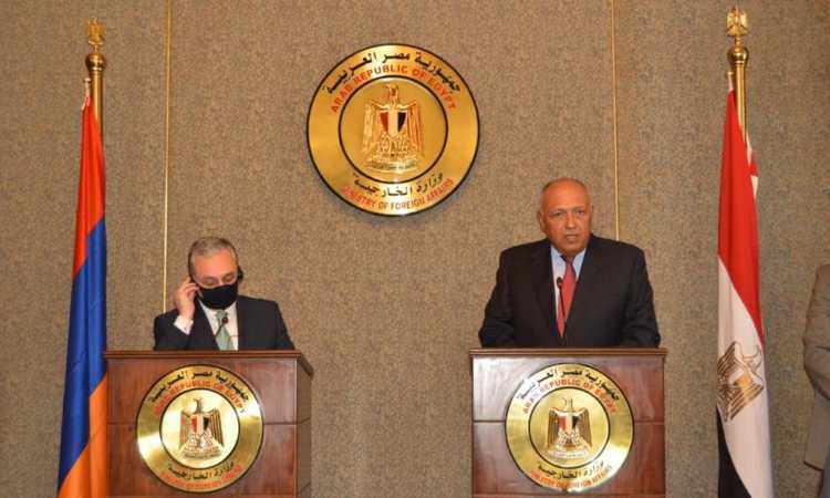 مؤتمر صحفى مشترك بين وزيرى خارجية مصر وأرمينيا
