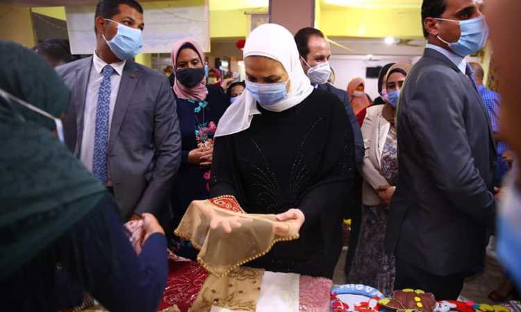 وزيرة التضامن خلال الافتتاح