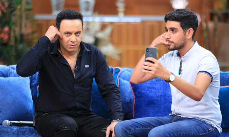 مصطفى قمر وابنه تيام