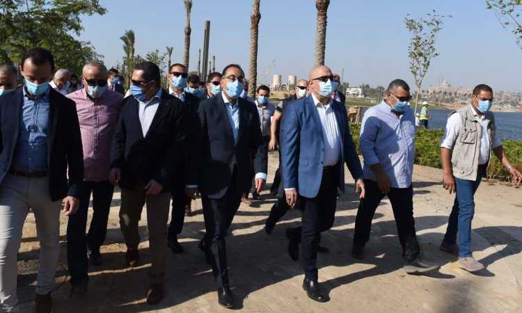 مدبولى يتفقد المتحف القومى للحضارة