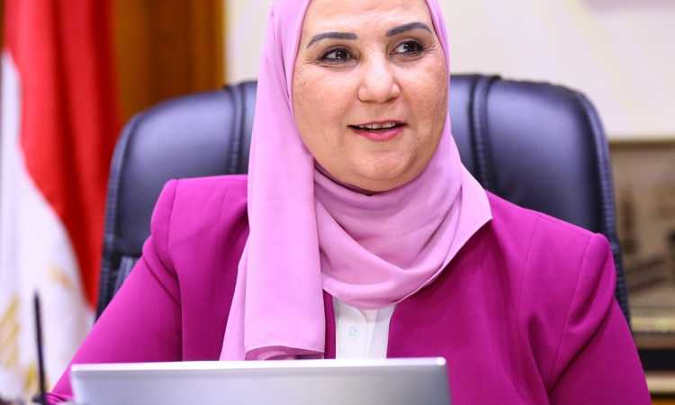 نيفين القباج وزيرة التضامن الاجتماعى