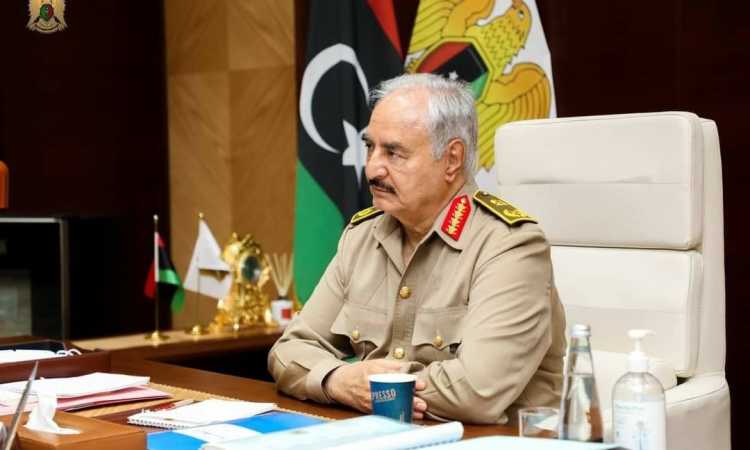 المشير خليفة حفتر قائد الجيش الوطنى الليبى