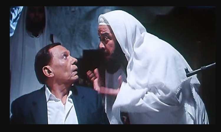عادل إمام وضياء الميرغنى فى فيلم السفارة فى العمارة