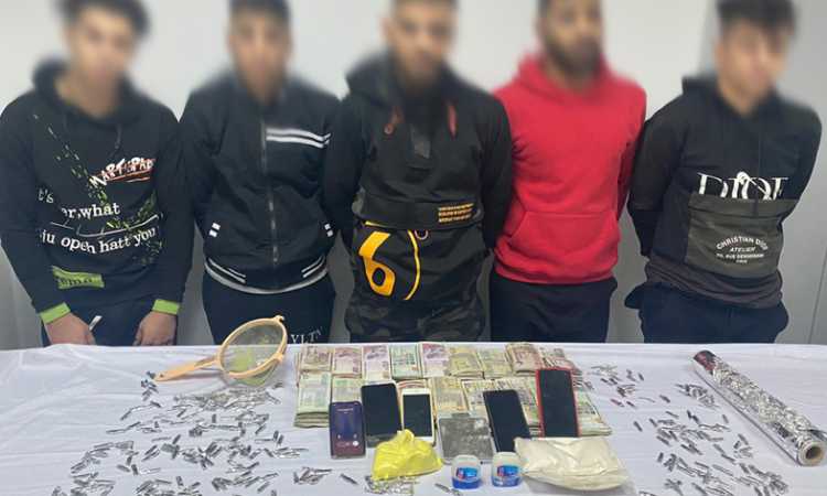 المتهمين
