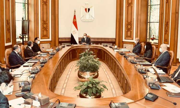 الرئيس السيسى يطلع على منظومة الضوابط البنائية