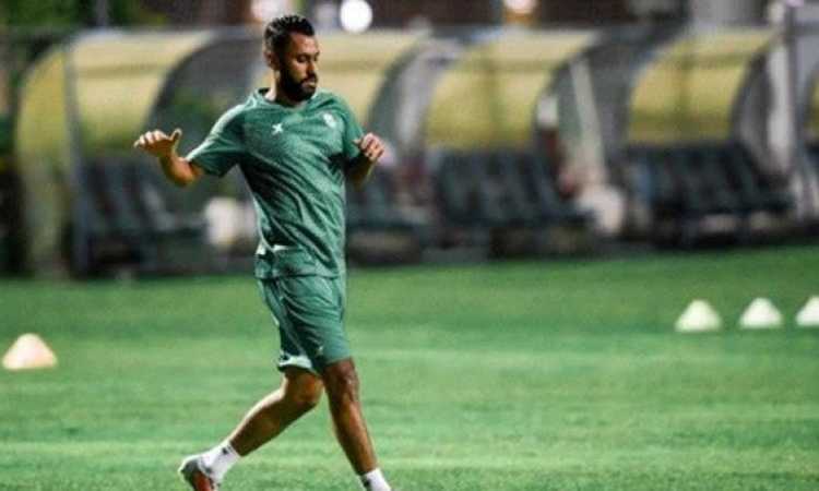 حسام عاشور