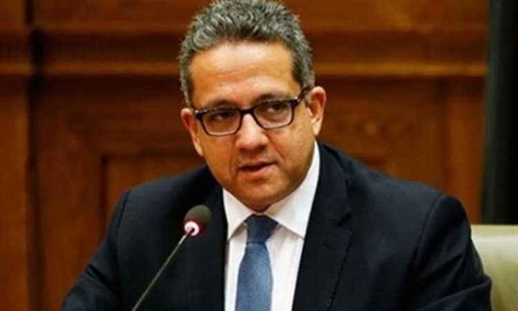 خالد العنانى