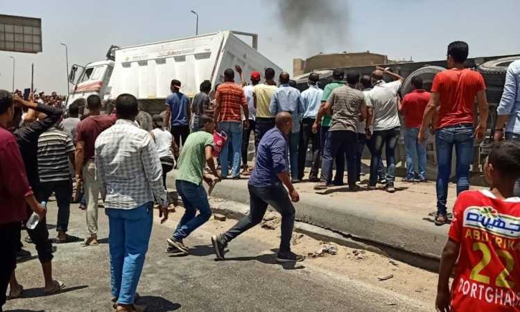 انقلاب سيارة نقل بالمنوفية