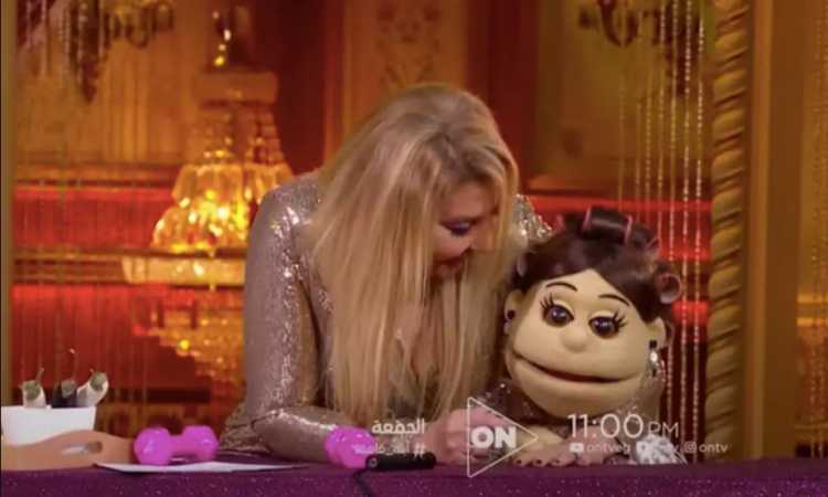 نادية الجندى مع أبلة فاهيتا