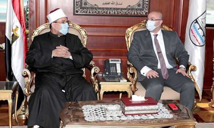 صور.. محافظ بنى سويف يستقبل وزير الأوقاف