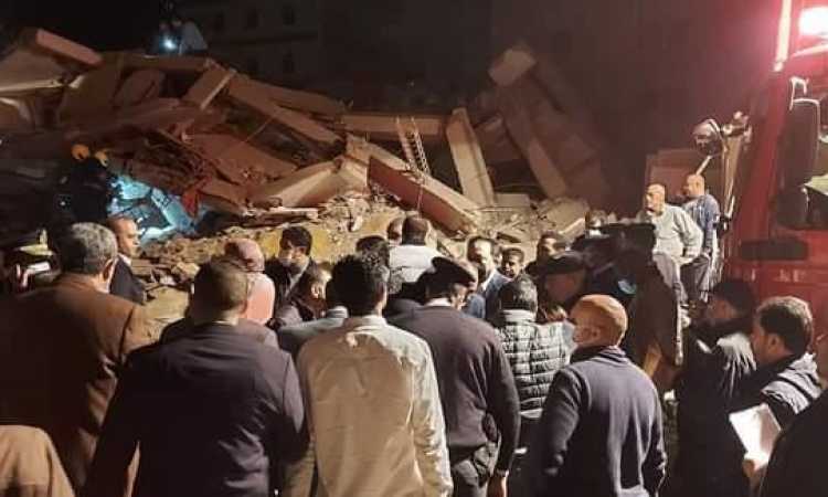 انهيار عقار جسر السويس