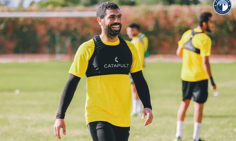 بيراميدز يرد على أزمة أحمد فتحى