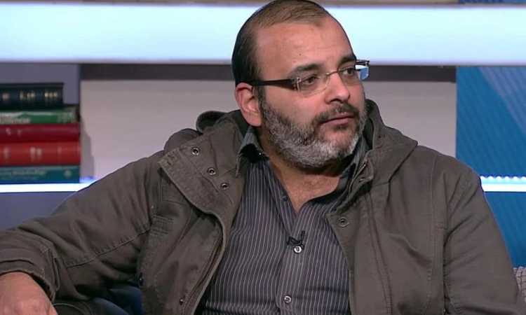 أيمن بهجت قمر