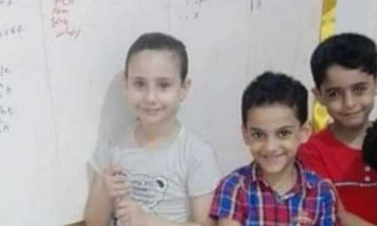 الطفلة