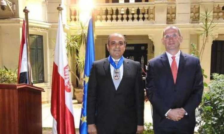 الرئاسة البولندية تمنح السفير حسام القاويش وسام الاستحقاق