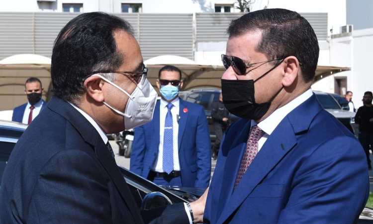 استقبال رسمى لرئيس الوزراء فى مقر الحكومة الليبية
