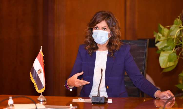 وزيرة الهجرة تلتقى الدارسين بالخارج
