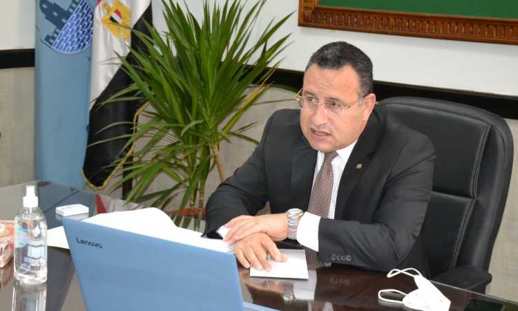 عبد العزيز قنصوه رئيس جامعة الإسكندرية