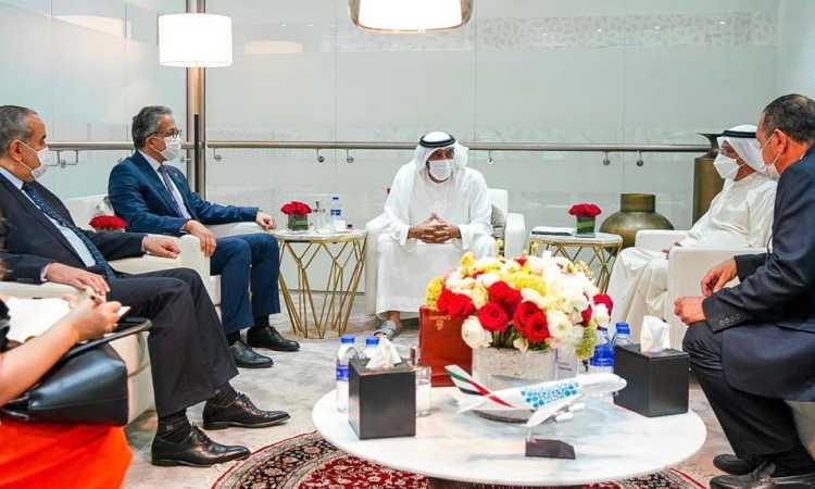 وزيرا الطيران والآثار يستقبلان وفدا إماراتيا