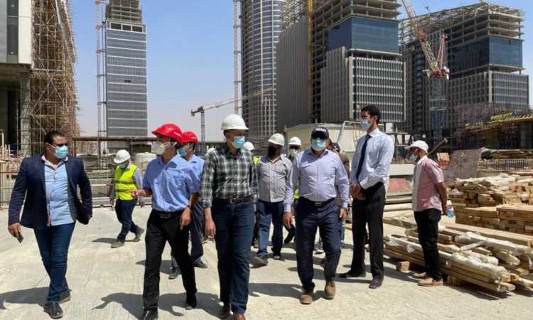 مسؤولو الإسكان فى العاصمة الإدارية