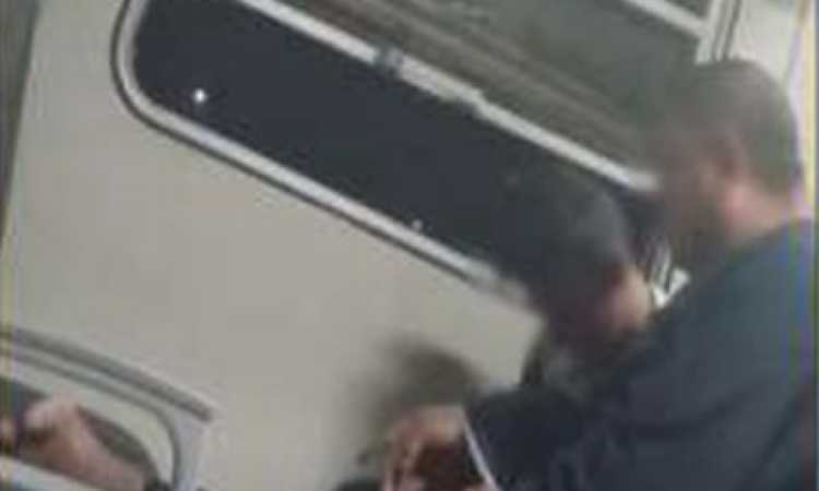 فعل فاضح مع طفل داخل القطار