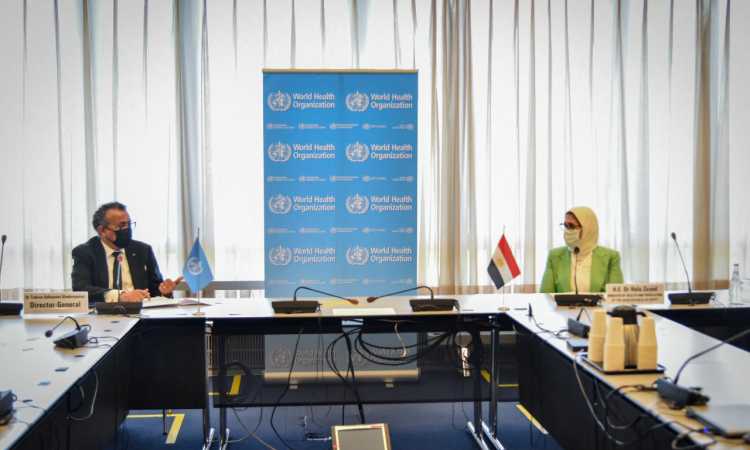 وزيرة الصحة مع مدير منظمة الصحة العالمية