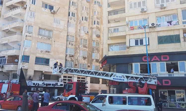 إزالة جهاز تكييف بكورنيش الإسكندرية