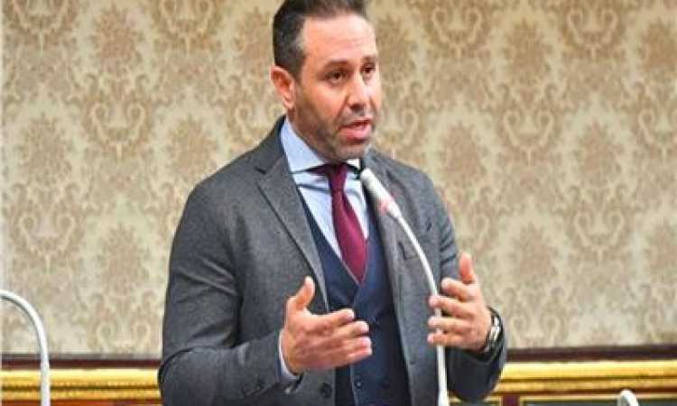 حازم إمام