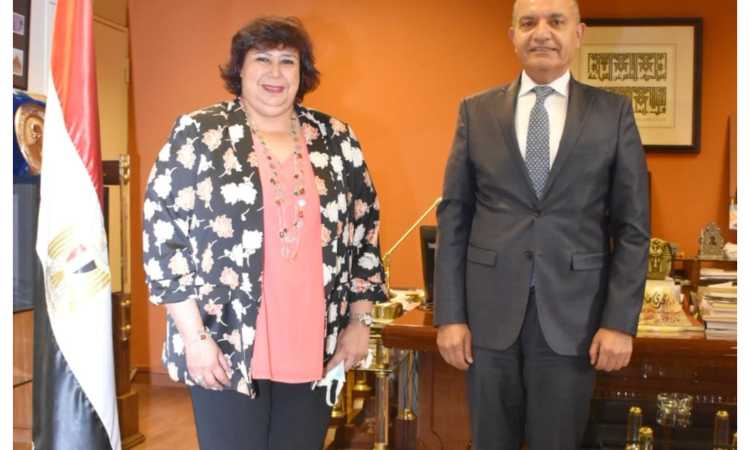 وزيرة الثقافة وسفير الأردن