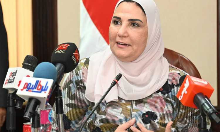 نيفين القباج وزيرة التضامن الاجتماعى