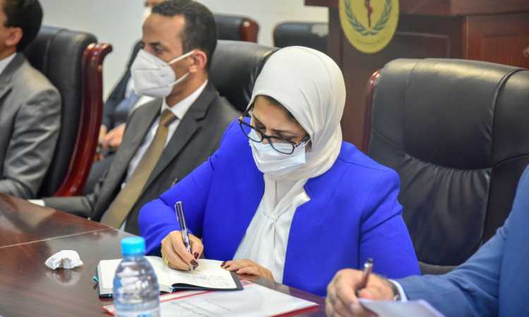 هالة زايد وزيرة الصحة
