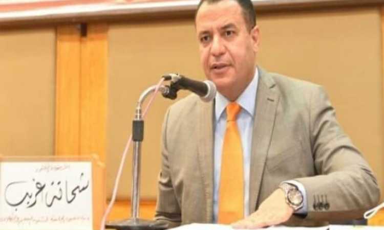 الدكتور شحاتة غريب