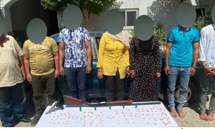 المتهمين