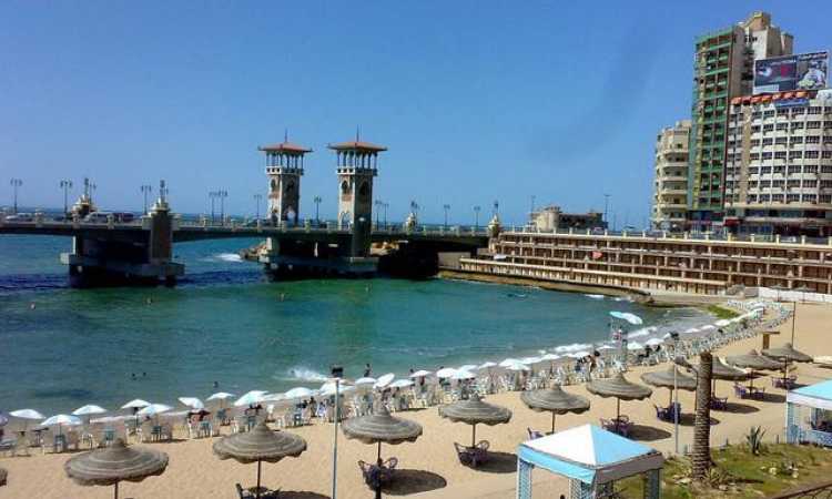 شاطئ ستانلى بالإسكندرية