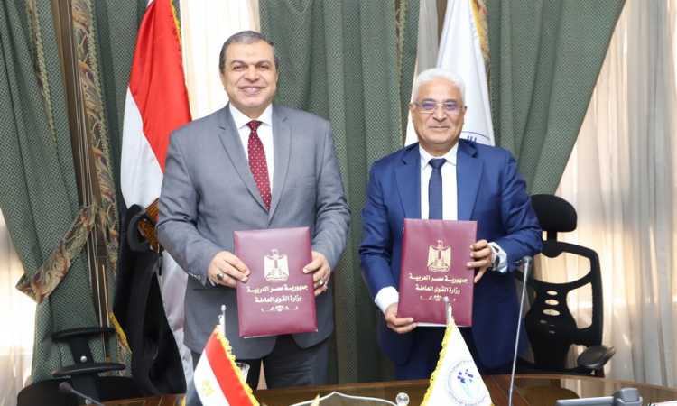 وزير القوى العاملة