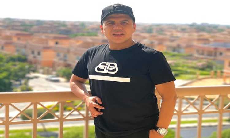 عمر كمال