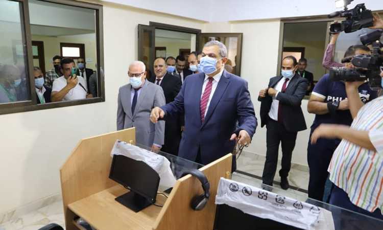 وزير القوى العاملة