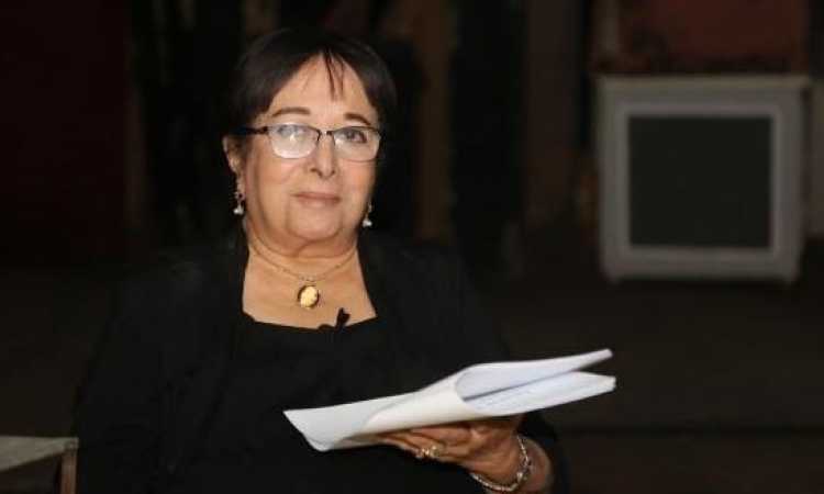 سميرة عبدالعزيز