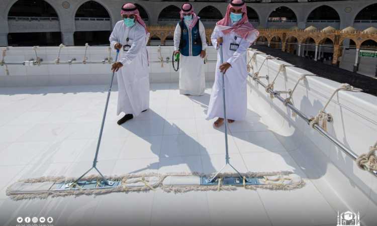 تنظيف الكعبة المشرفة