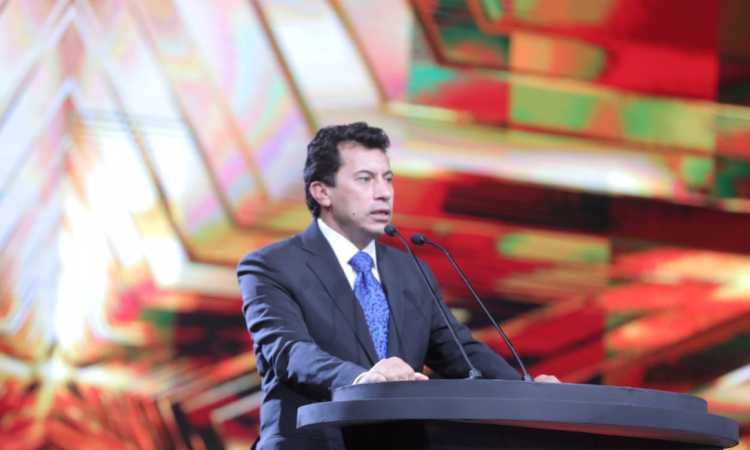 أشرف صبحى