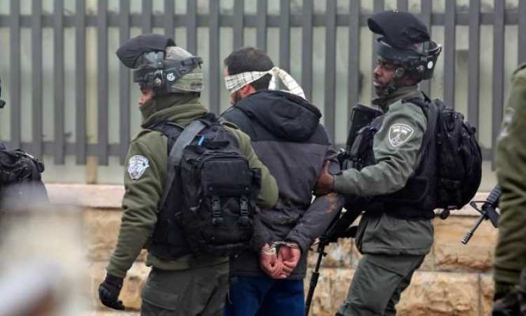 اعتقال فلسطينيين