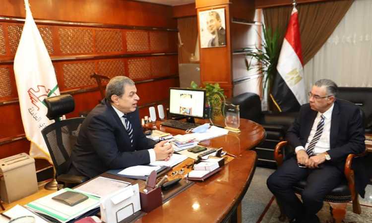 وزير القوى العاملة محمد سعفان