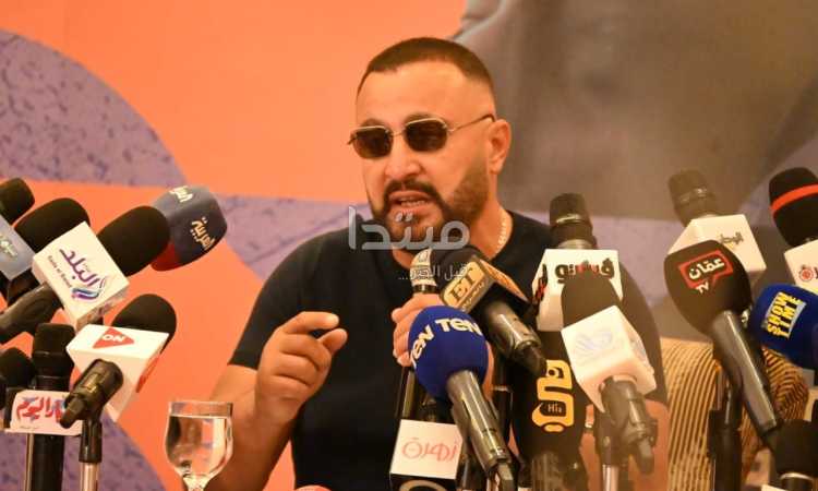 ندوة تكريم السقا