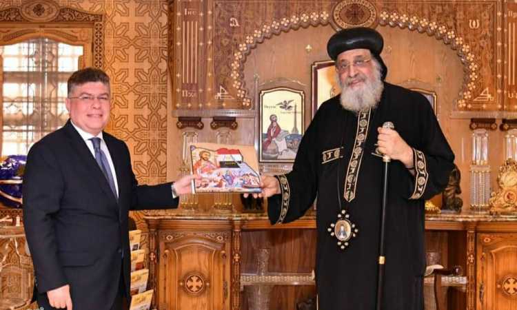 البابا تواضروس يستقبل سفير مصر فى مالطا