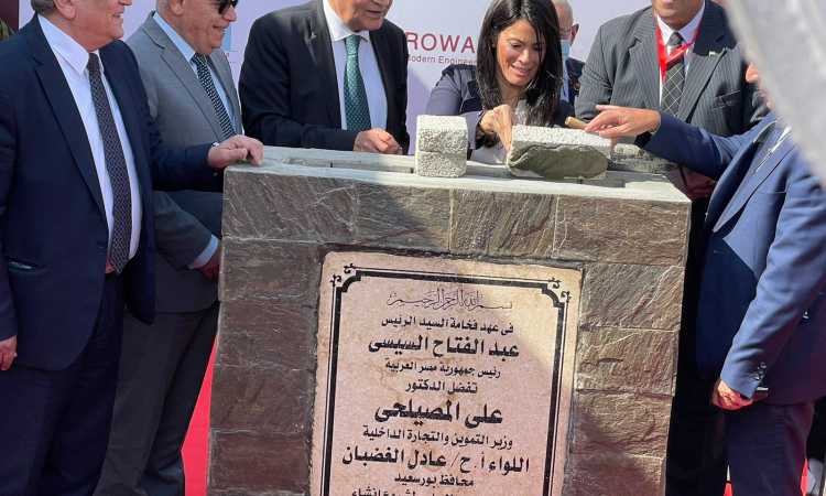 وزيرا التموين والتعاون يضعان حجر أساس صومعة حبوب ببورسعيد